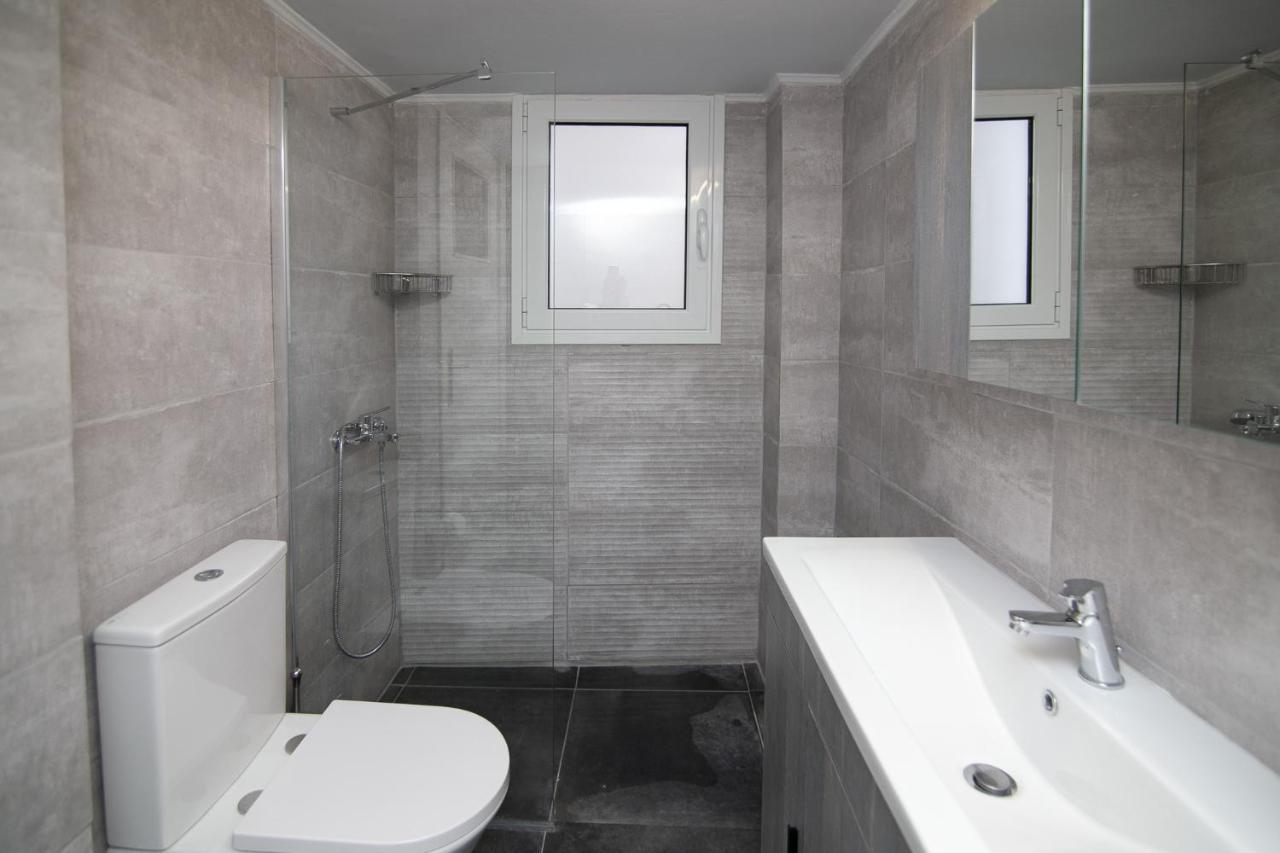 Nobili Guesthouse Атина Екстериор снимка