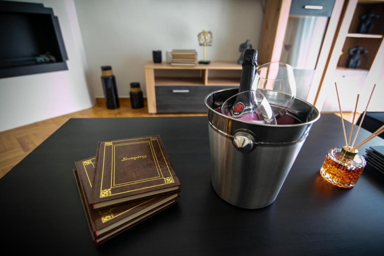 Nobili Guesthouse Атина Екстериор снимка